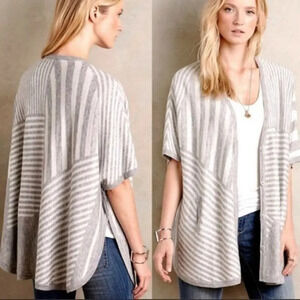 Splendid Gray & White Geo Stripe Poncho Short Sleeve Sweater M